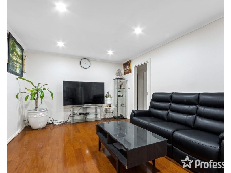 15 Aquamarine Court, St Albans VIC 3021