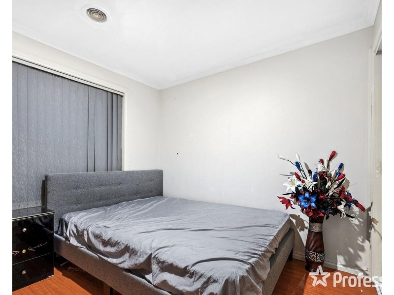 15 Aquamarine Court, St Albans VIC 3021