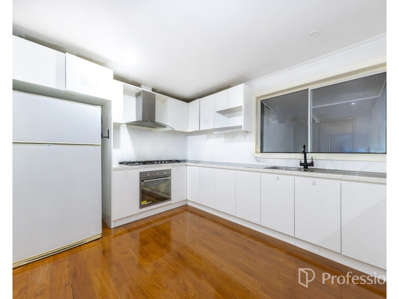 15 Aquamarine Court, St Albans VIC 3021