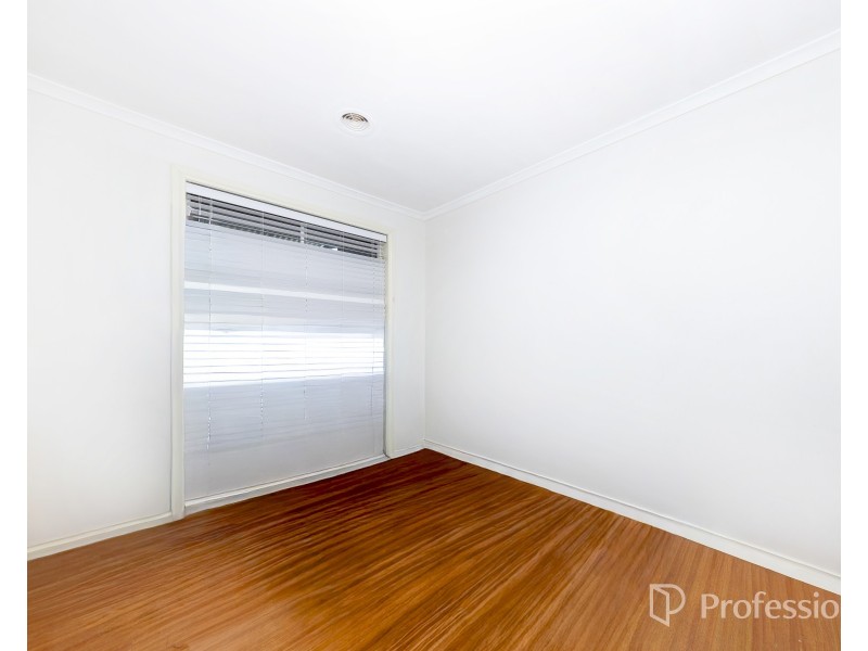 15 Aquamarine Court, St Albans VIC 3021