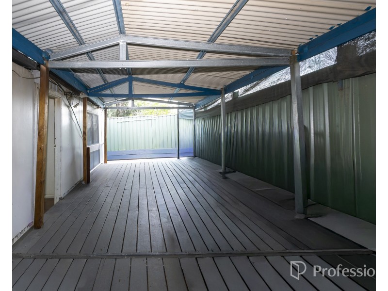 15 Aquamarine Court, St Albans VIC 3021