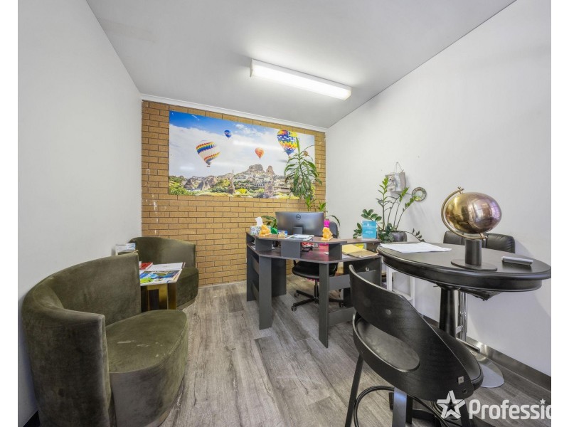 218B Main Road, St Albans VIC 3021