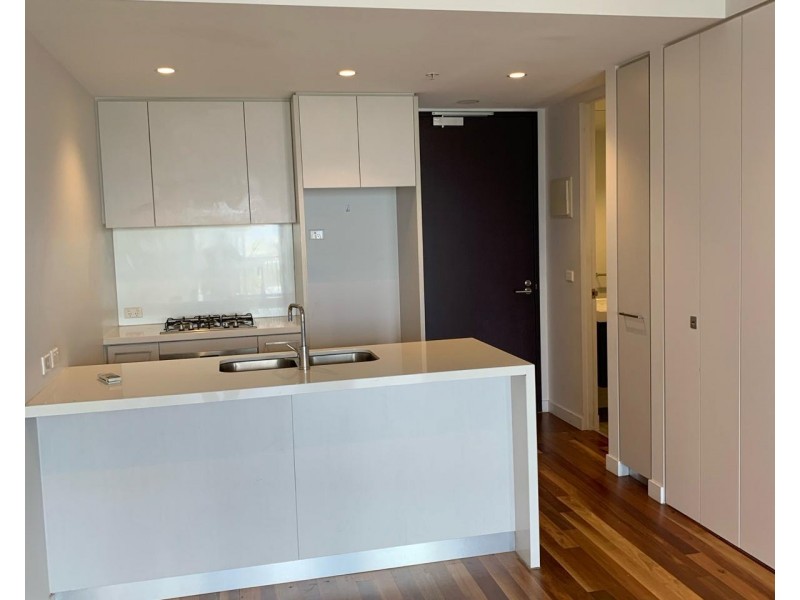 735/18 Albert Street, Footscray VIC 3011