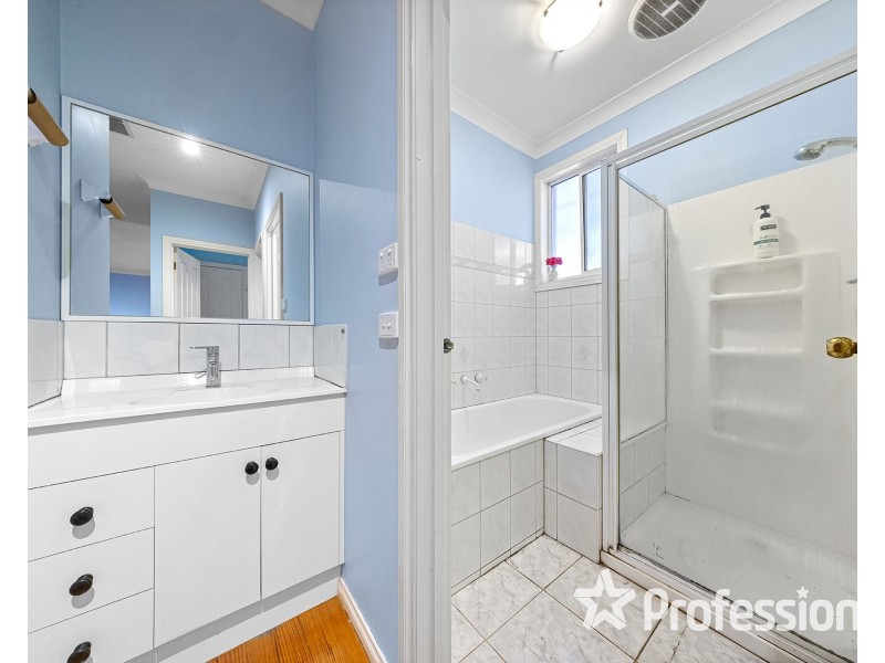 40 Hume Drive, Sydenham VIC 3037