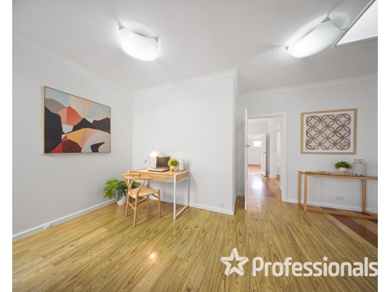 33 Arnold Street, Sunshine West VIC 3020