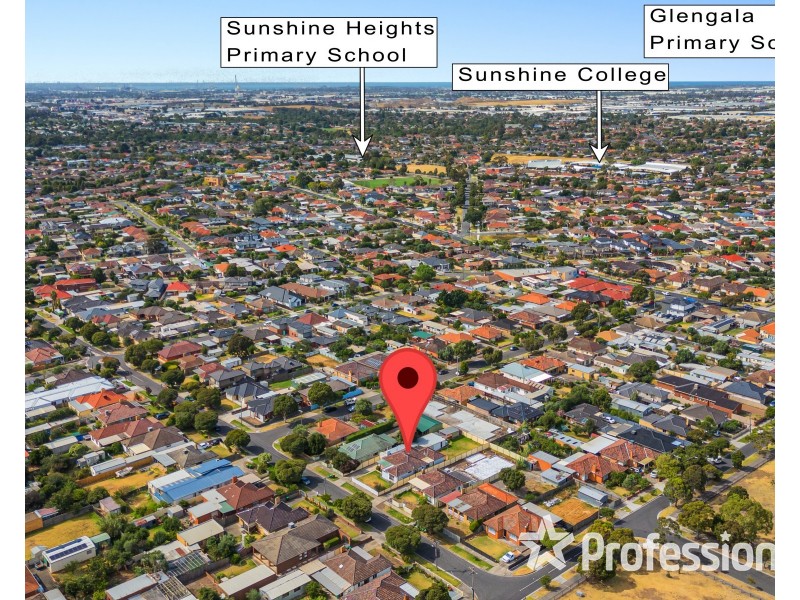 33 Arnold Street, Sunshine West VIC 3020