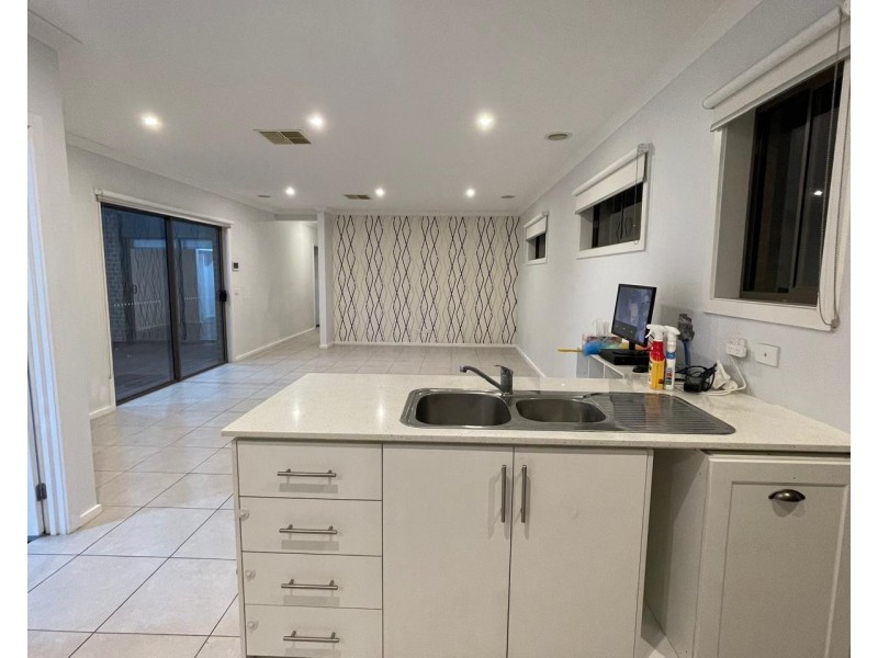 29 Topcliffe Crescent, Truganina VIC 3029