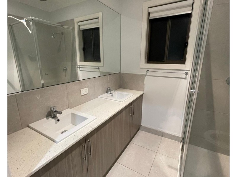29 Topcliffe Crescent, Truganina VIC 3029