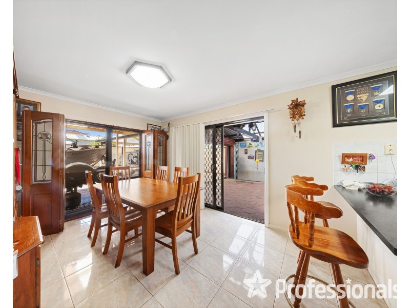 27 Barley Court, Delahey VIC 3037