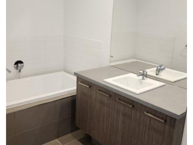 3 Selhurst Grove, Wyndham Vale VIC 3024