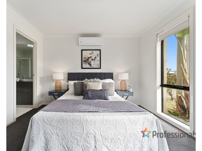 31 Belleville Close, Burnside Heights VIC 3023