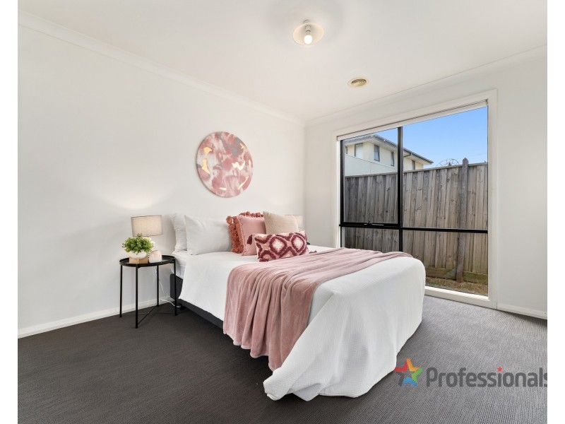 31 Belleville Close, Burnside Heights VIC 3023