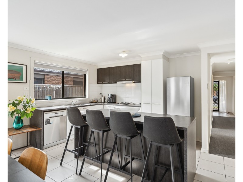 6 Pittos Avenue, Brookfield VIC 3338