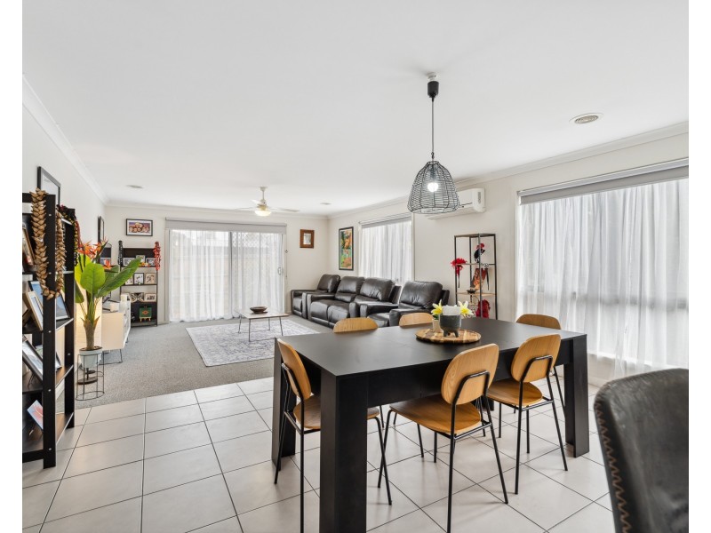 6 Pittos Avenue, Brookfield VIC 3338