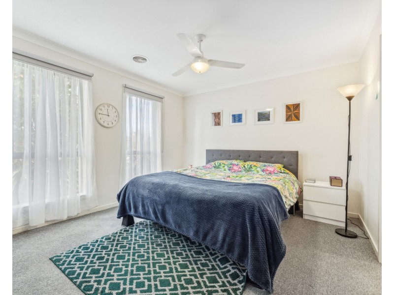 6 Pittos Avenue, Brookfield VIC 3338