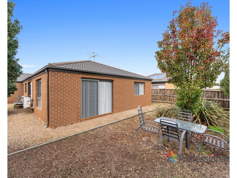 6 Pittos Avenue, Brookfield VIC 3338
