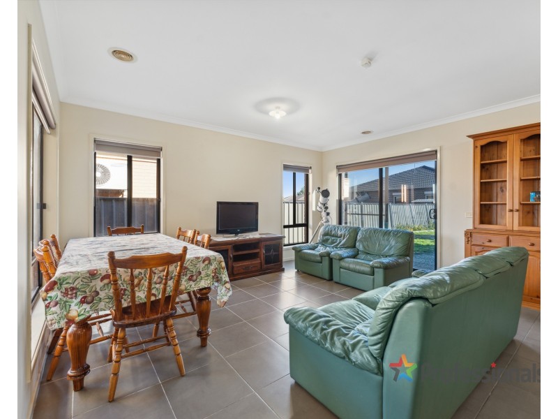 77 Newbury Boulevard, Craigieburn VIC 3064