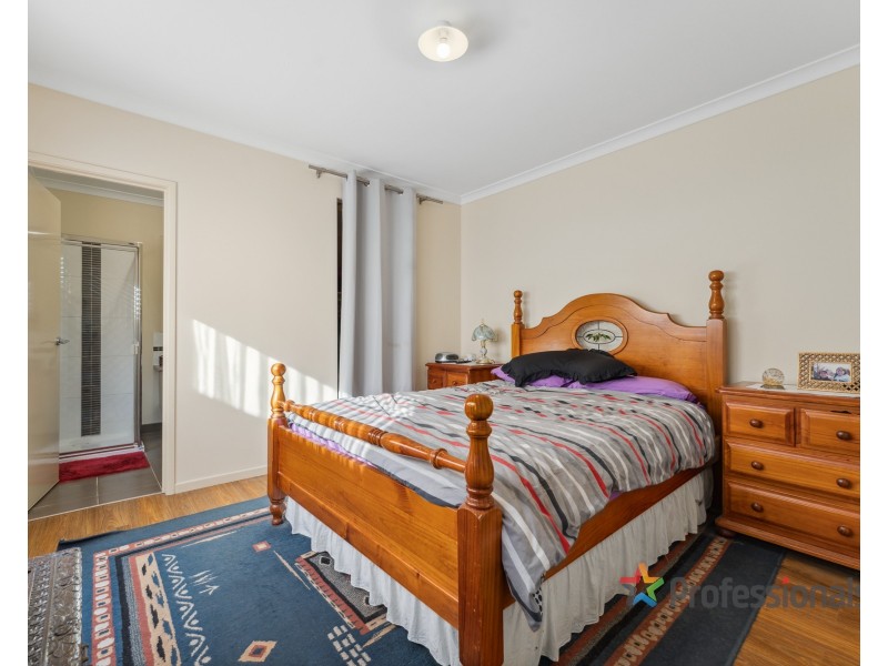 77 Newbury Boulevard, Craigieburn VIC 3064