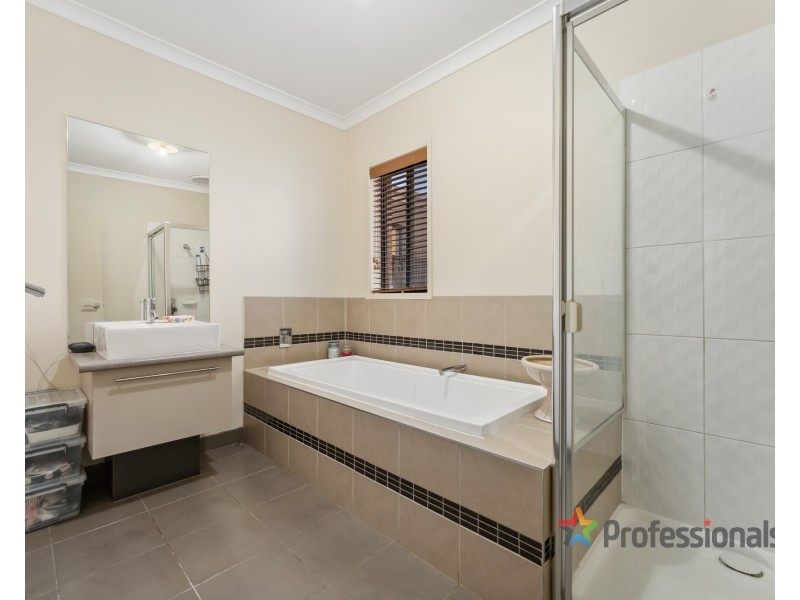 77 Newbury Boulevard, Craigieburn VIC 3064