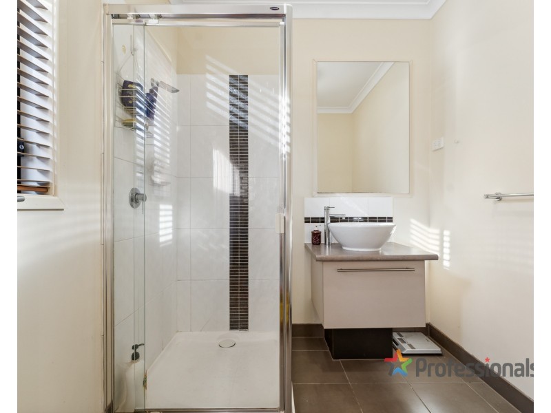 77 Newbury Boulevard, Craigieburn VIC 3064