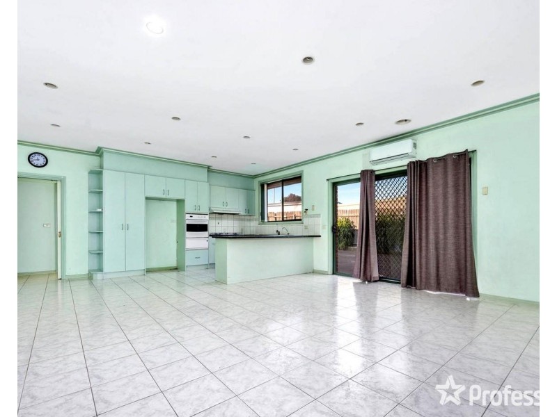 21 Marlock Way, Delahey VIC 3037