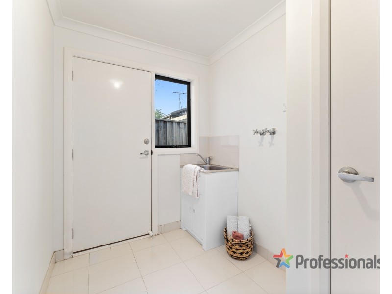 31 Belleville Close, Burnside Heights VIC 3023