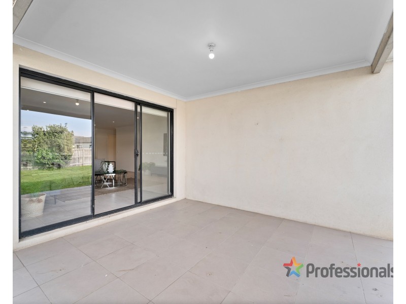 31 Belleville Close, Burnside Heights VIC 3023