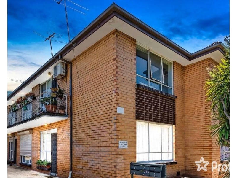 1/10 Hartley Avenue, West Footscray VIC 3012