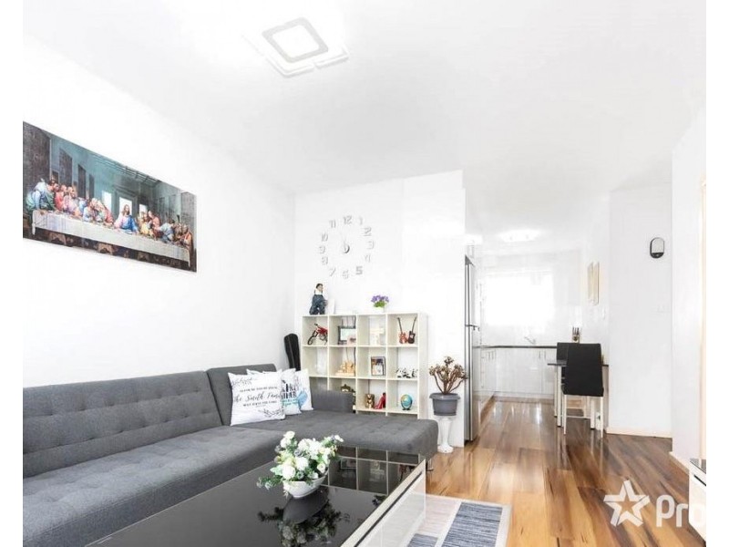 1/10 Hartley Avenue, West Footscray VIC 3012