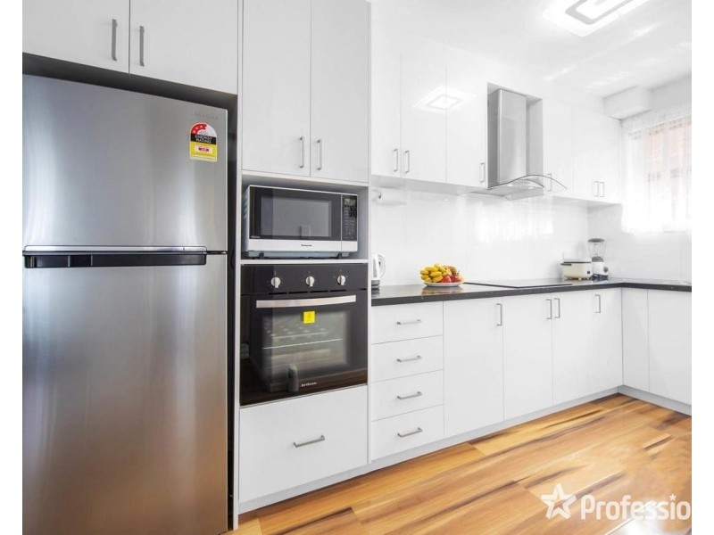 1/10 Hartley Avenue, West Footscray VIC 3012