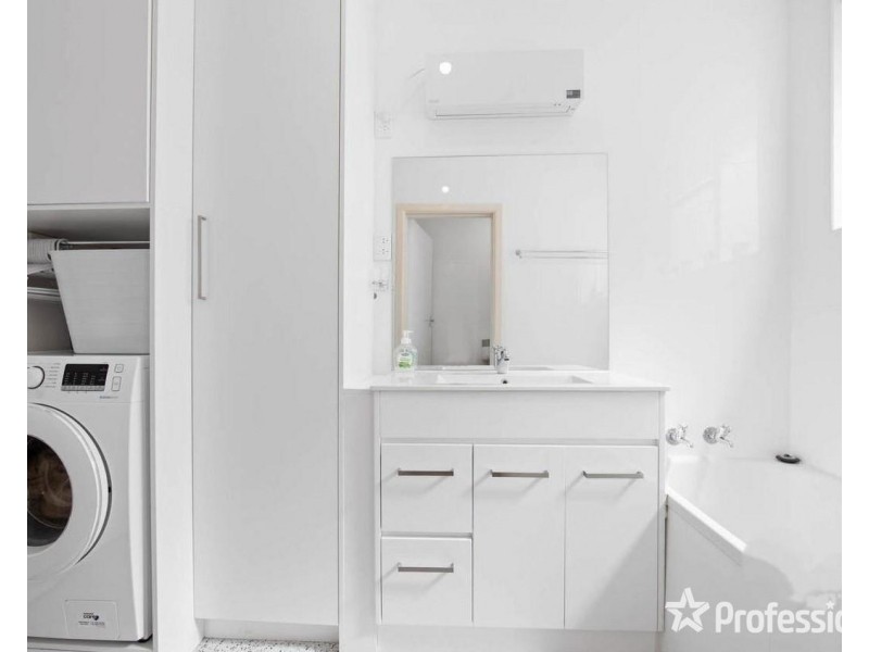 1/10 Hartley Avenue, West Footscray VIC 3012