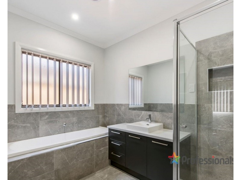 90 Turpentine Road, Brookfield VIC 3338