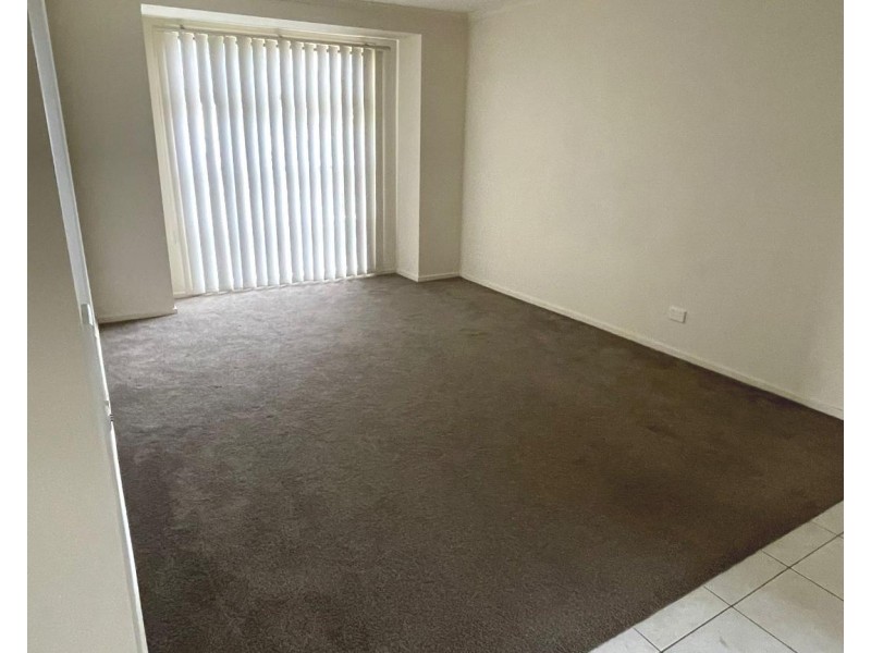 1 Sherwood Place, Melton West VIC 3337