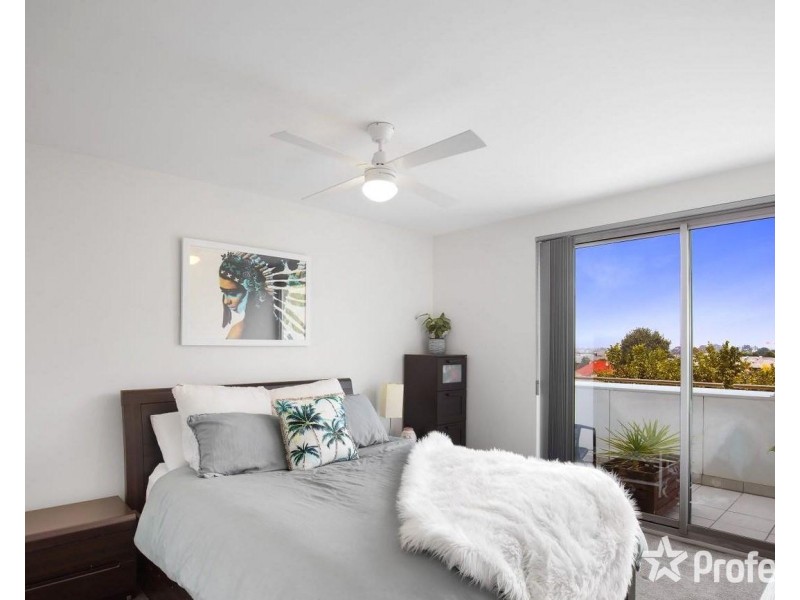 18/75 Droop Street, Footscray VIC 3011