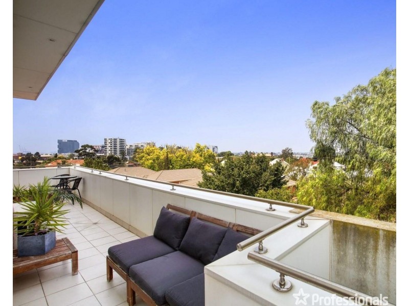 18/75 Droop Street, Footscray VIC 3011