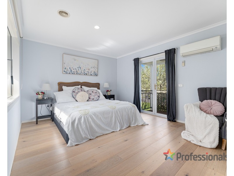33 Village Way, Maribyrnong VIC 3032