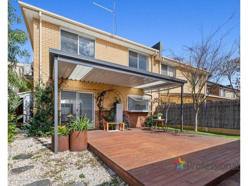 33 Village Way, Maribyrnong VIC 3032