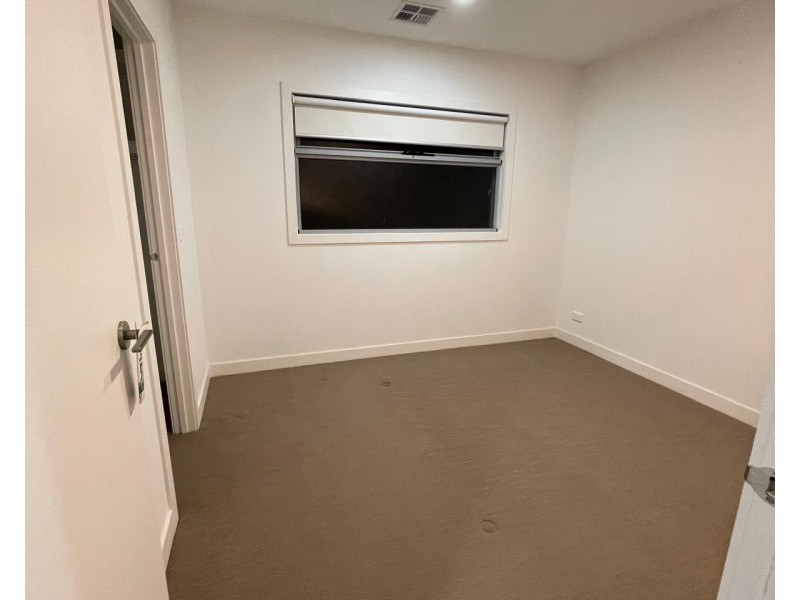 4A Ballin St, Kings Park VIC 3021