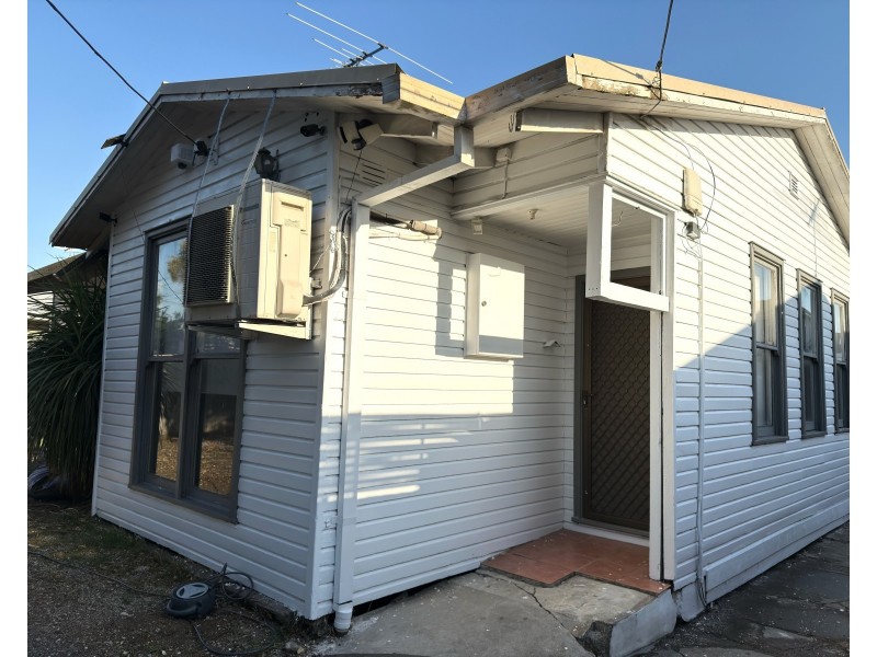 289 BALLARAT ROAD, Braybrook VIC 3019