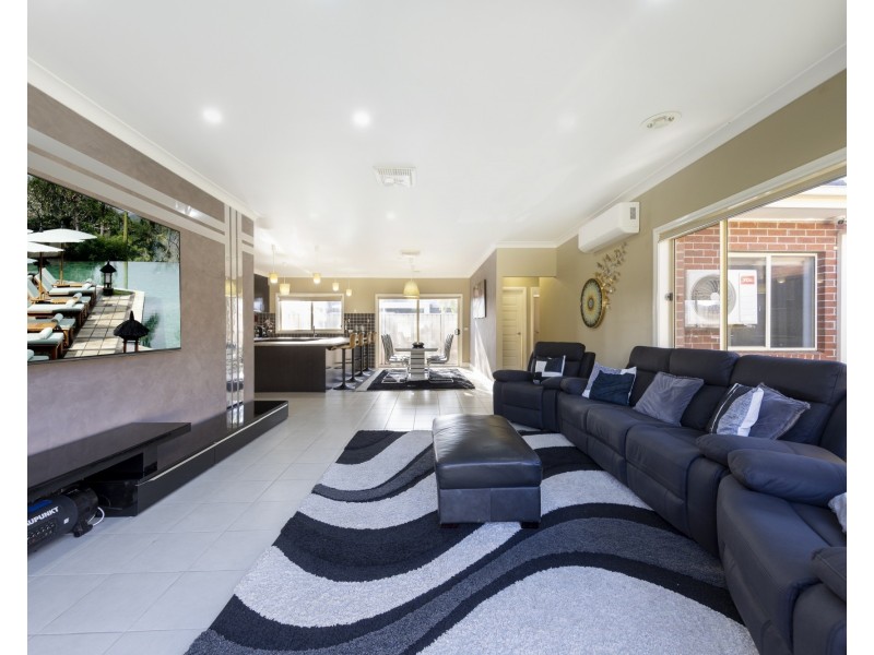 7 Sirius Way, Kurunjang VIC 3337