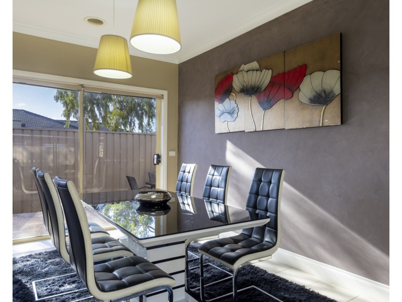 7 Sirius Way, Kurunjang VIC 3337