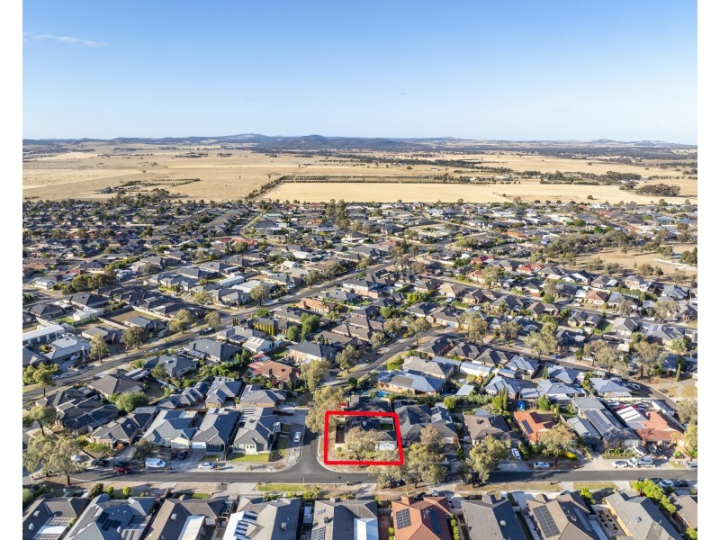 7 Sirius Way, Kurunjang VIC 3337