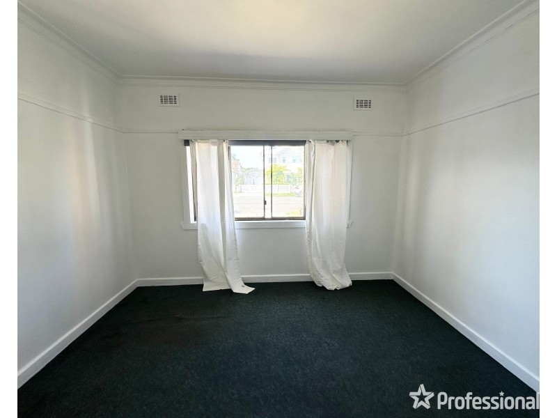 1/76 Woods Street, Newport VIC 3015