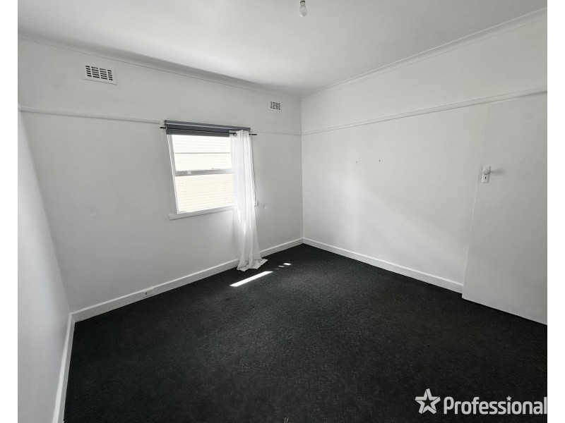 1/76 Woods Street, Newport VIC 3015