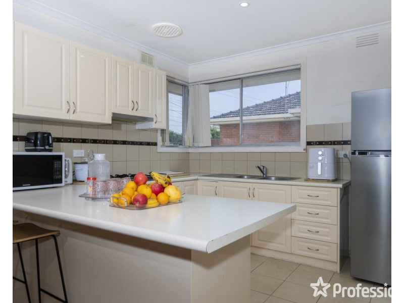 180 Edgars Road, Thomastown VIC 3074