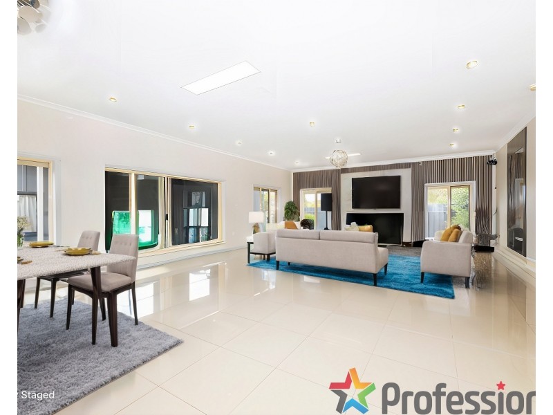 40 Litchfield Way, Taylors Hill VIC 3037
