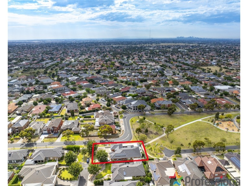 40 Litchfield Way, Taylors Hill VIC 3037