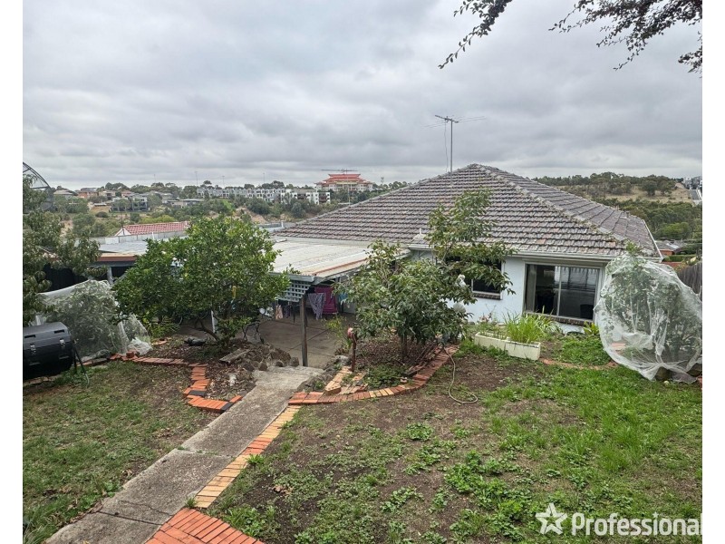 10 Rhonda Street, Avondale Heights VIC 3034