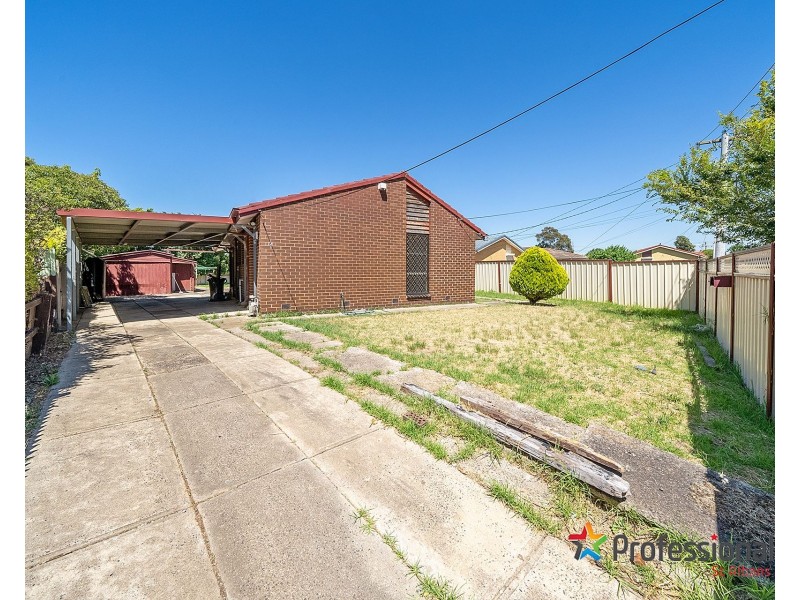 14 Barnes Crescent, Sunshine West VIC 3020