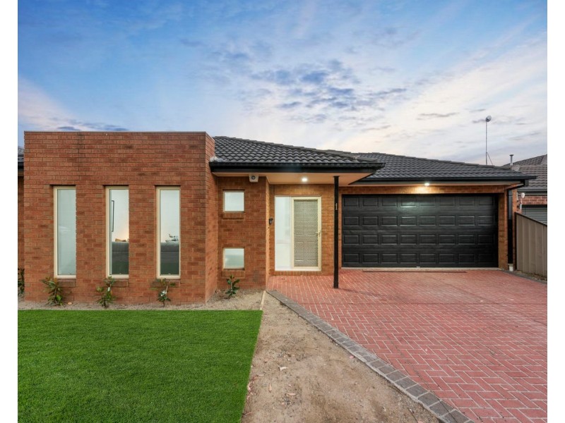 1 Waterside Drive, Burnside Heights VIC 3023